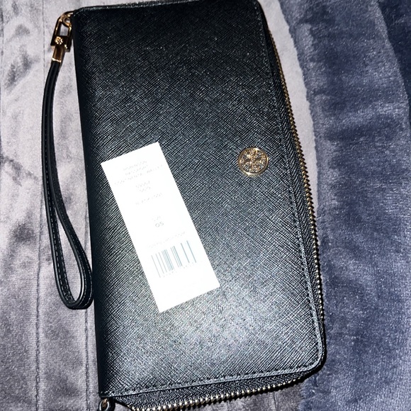 New - Picture 1 of 6